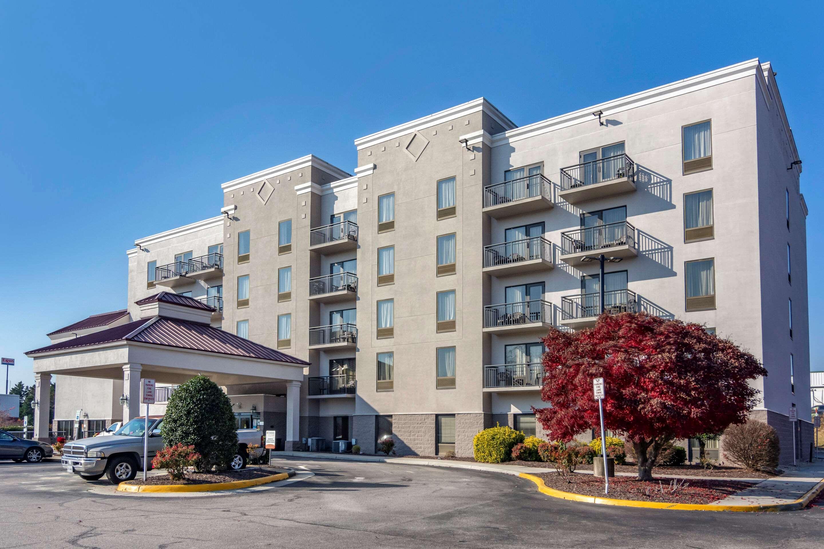 Comfort Suites Southpark Colonial Heights Exterior photo