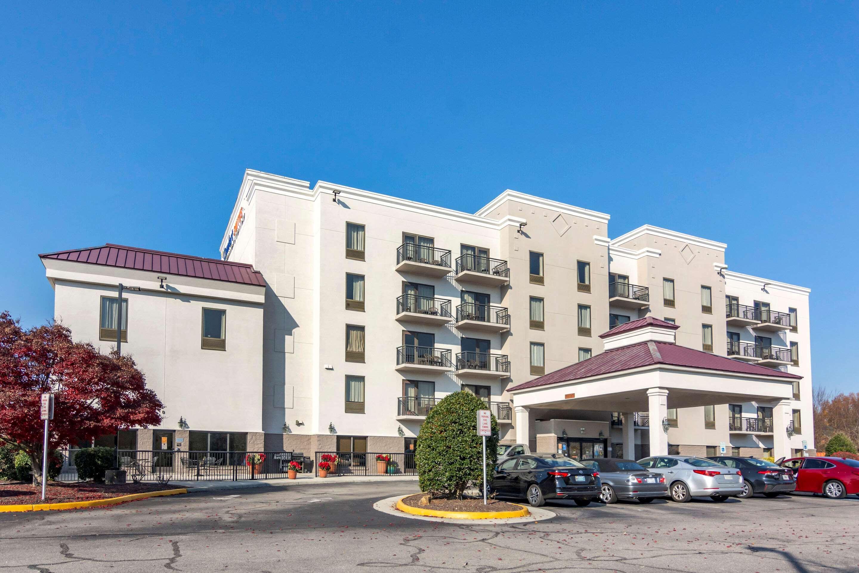 Comfort Suites Southpark Colonial Heights Exterior photo